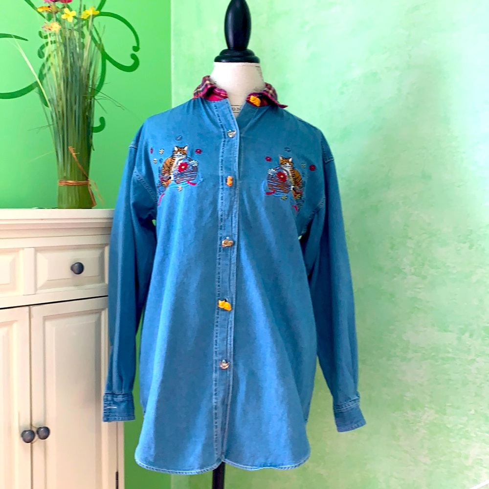 Women’s long sleeve cat lovers shirt. 100% cotton